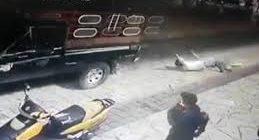 В Мексике мэра города Лас Маргаритас привязали к машине и проволокли по улицам (Видео)