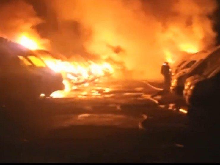Неизвестные в Раменском р-не Московской обл. уничтожили 13 автомашин с передвижными камерами
