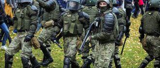 «Заставляли приседать без трусов, бежать гуськом и показывать промежность»: задержанные в Минске рассказали о зверствах силовиков